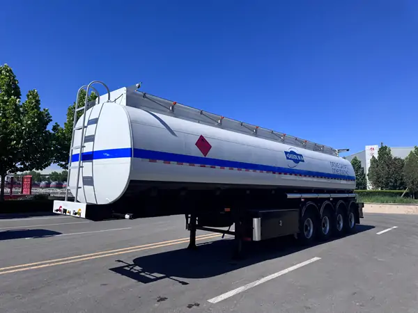 4 Axle Carbon Steel Fuel Tanker Trailer - Image 2
