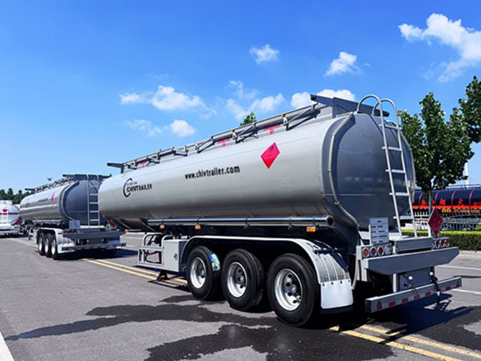 Why Factory Direct Purchase Reduces Fuel Tanker Trailer Costs 1