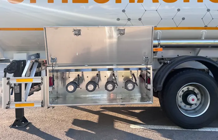 4 Axle 35,000L Oil Tanker Semi Trailer 9