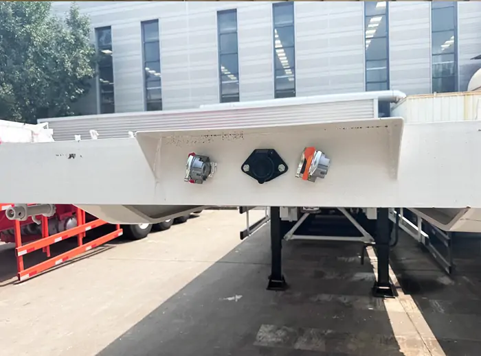 40FT 3 Axle Flatbed Trailer 8